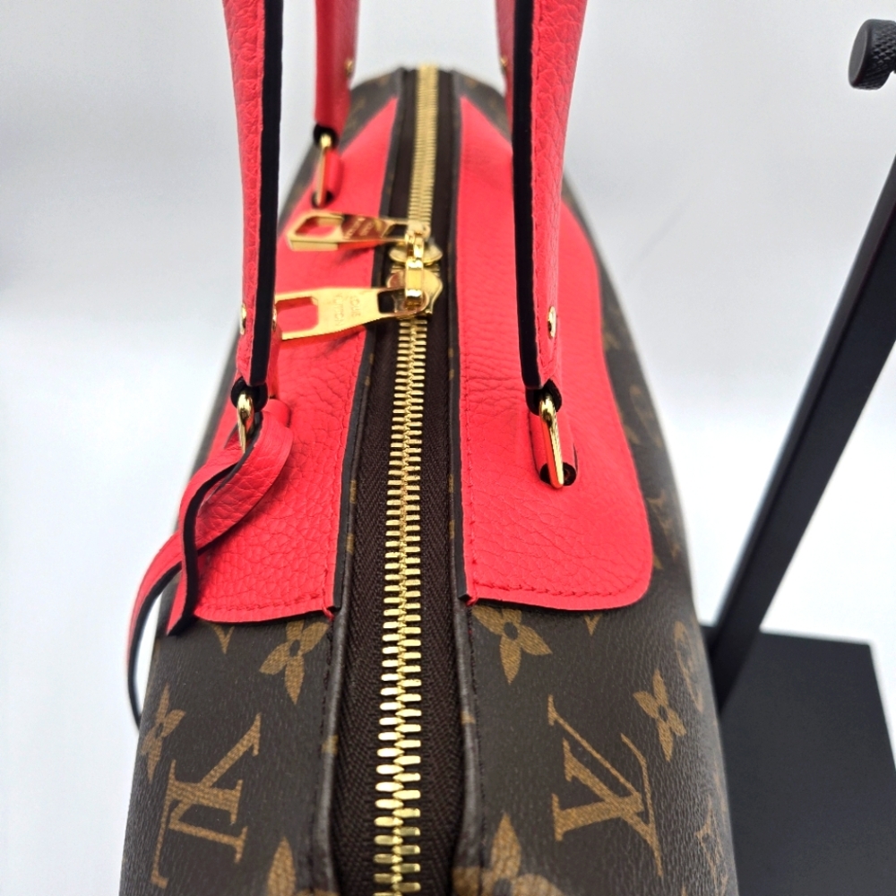 COA Included - Louis Vuitton M50057 Monogram Retiro PM Shoulder/Hand Bag - Picture 17 of 17